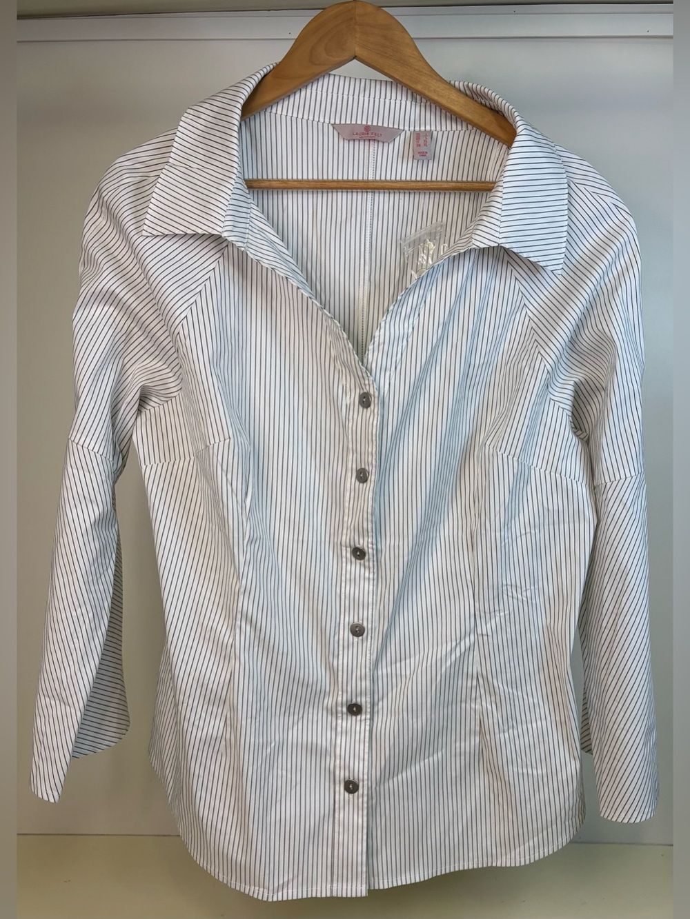 Laurie Felt White Shirt with Thin Stripes